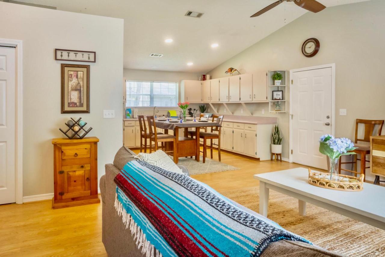 Life'S A Breeze! Updated 3B Home 10 Min To Beach! Gulf Breeze Exterior foto