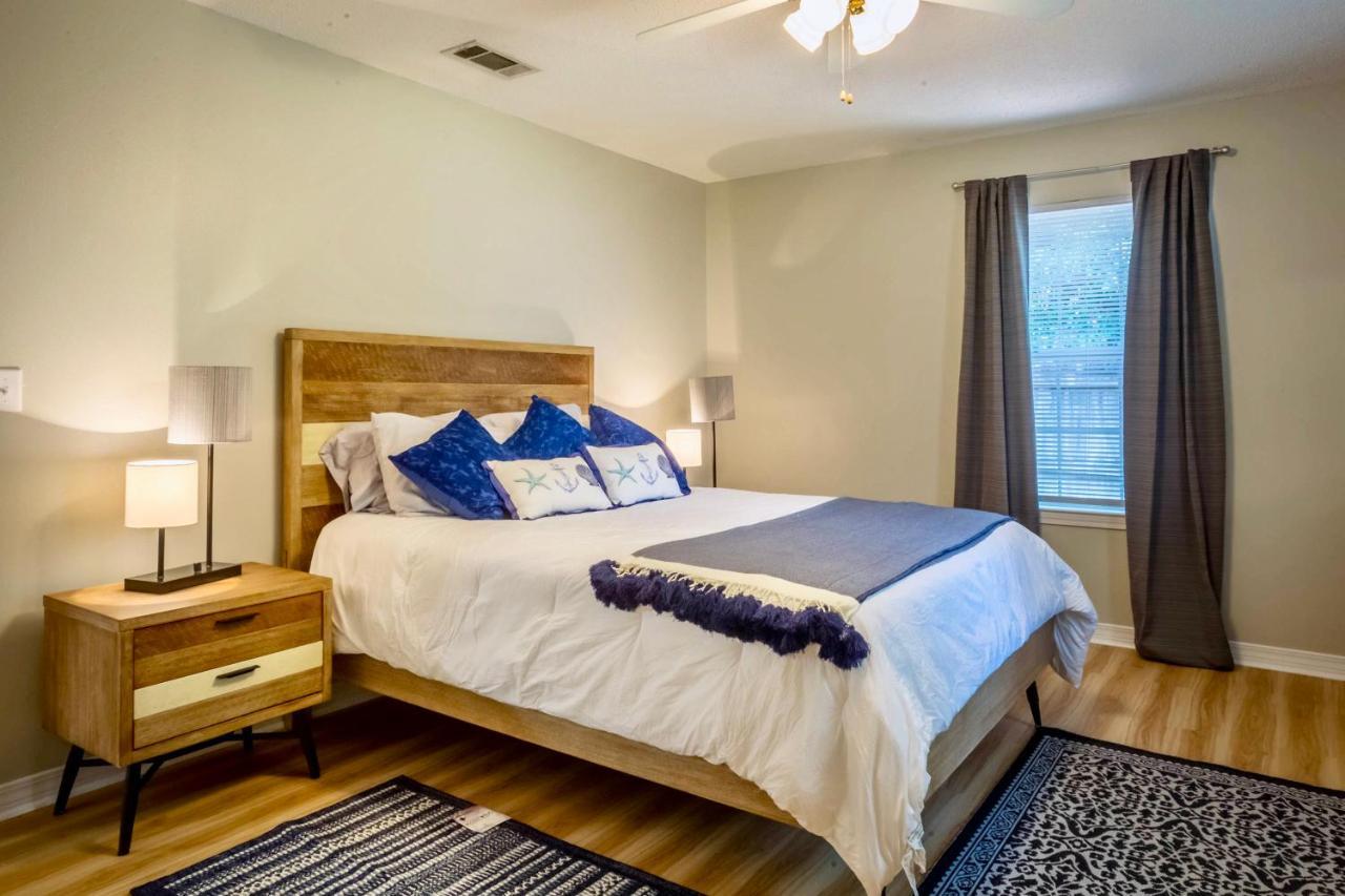 Life'S A Breeze! Updated 3B Home 10 Min To Beach! Gulf Breeze Exterior foto