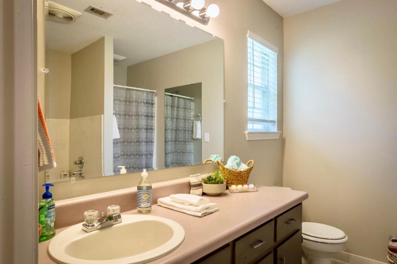 Life'S A Breeze! Updated 3B Home 10 Min To Beach! Gulf Breeze Exterior foto