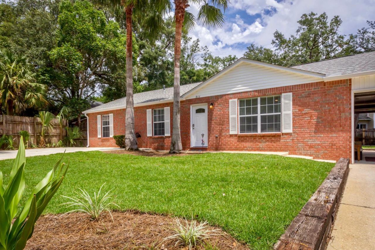 Life'S A Breeze! Updated 3B Home 10 Min To Beach! Gulf Breeze Exterior foto