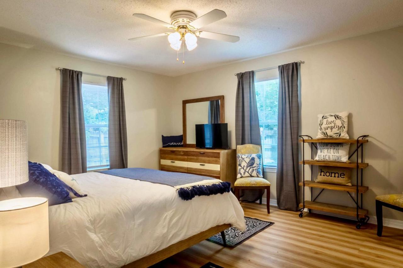 Life'S A Breeze! Updated 3B Home 10 Min To Beach! Gulf Breeze Exterior foto