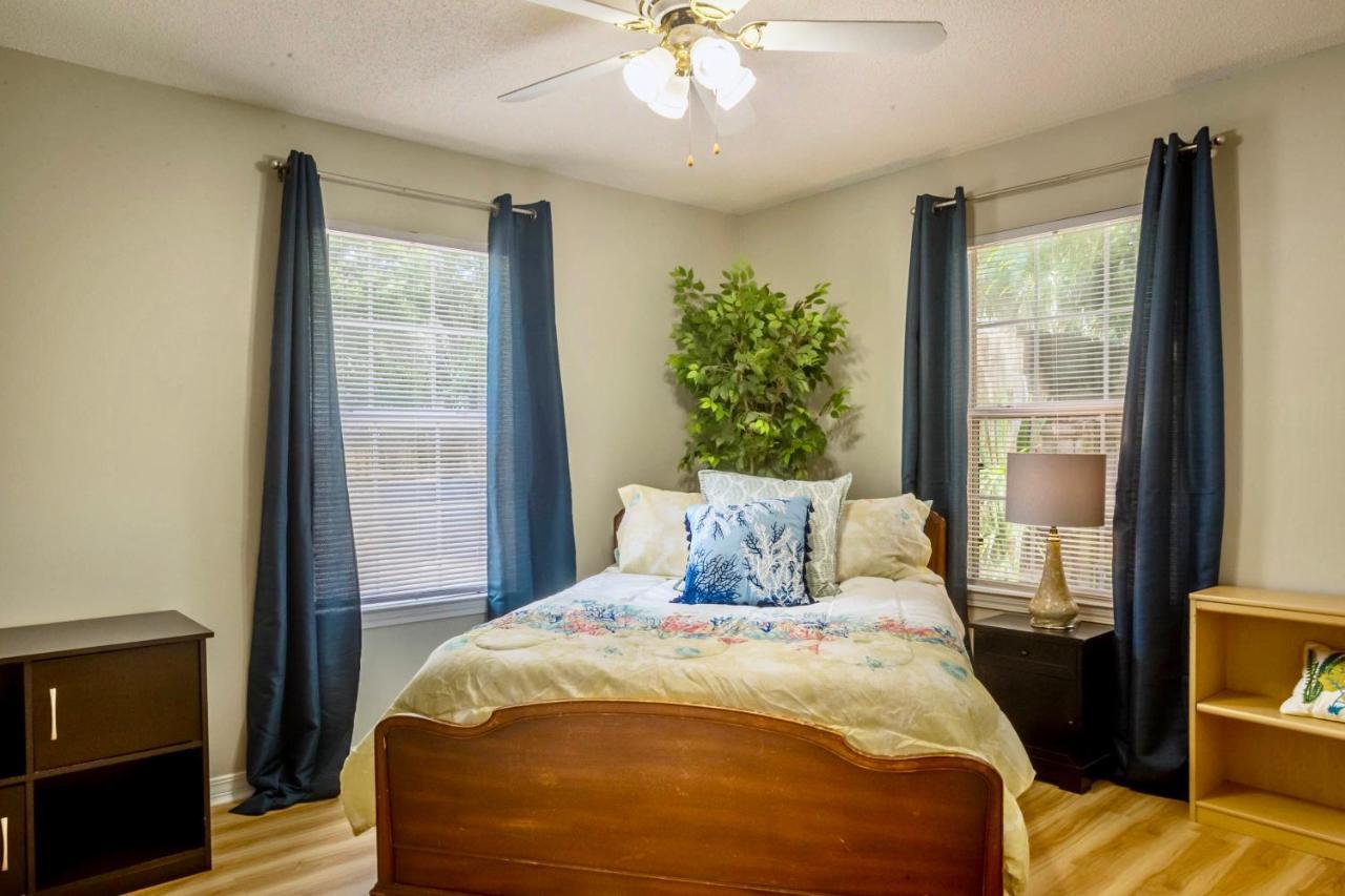 Life'S A Breeze! Updated 3B Home 10 Min To Beach! Gulf Breeze Exterior foto