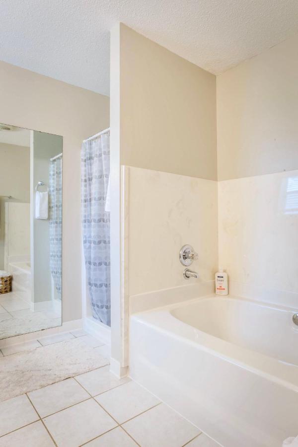 Life'S A Breeze! Updated 3B Home 10 Min To Beach! Gulf Breeze Exterior foto